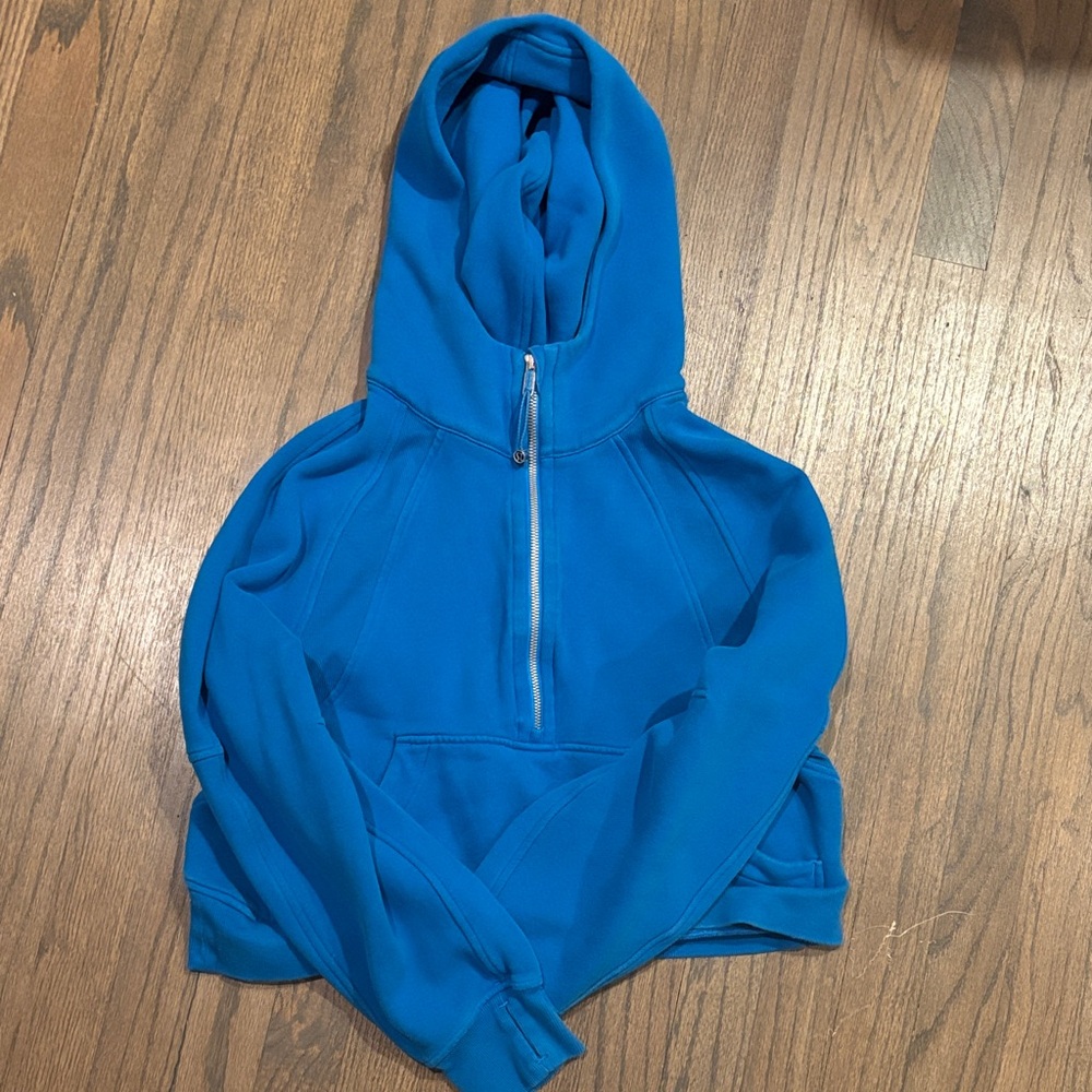 Lululemon Scuba